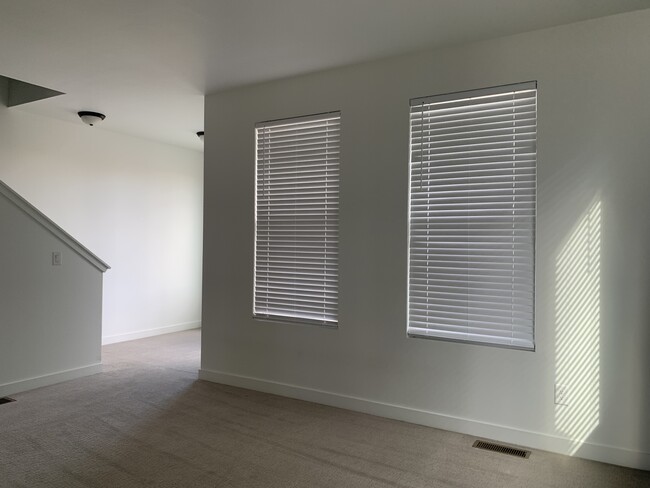 Living-room 2 - 5403 W Big Sur Dr