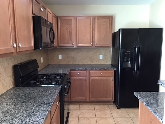 Building Photo - 16215 Ranchland Ln