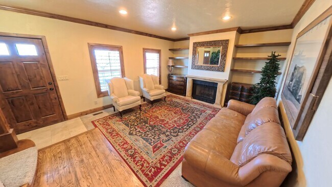 Building Photo - Ivy Lane Townhome | Provo