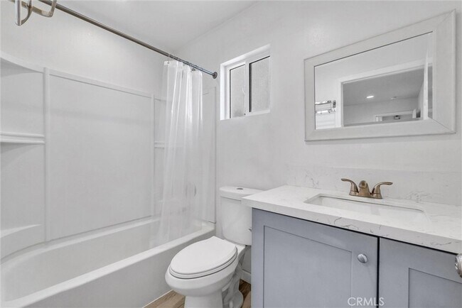 Building Photo - 9321 Sage Ave