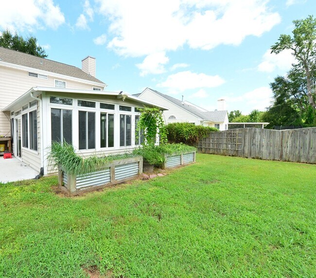 Building Photo - 4221 White Heron Point
