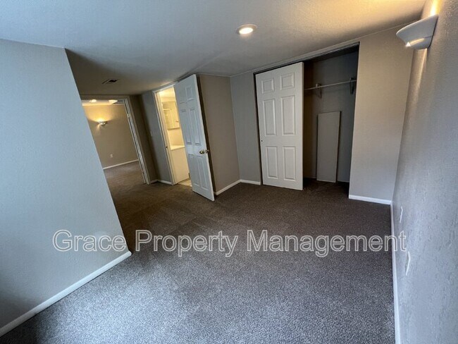 Building Photo - 10580 Garfield St