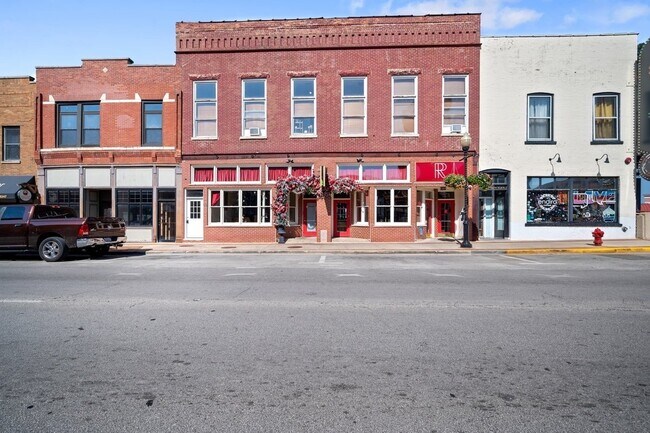 Primary Photo - 33 W New York St