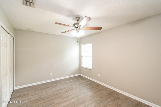 Building Photo - 9941 Rose Creek Ct
