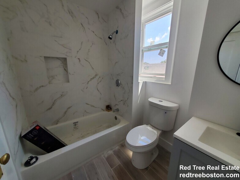 Building Photo - 31 Faywood Ave