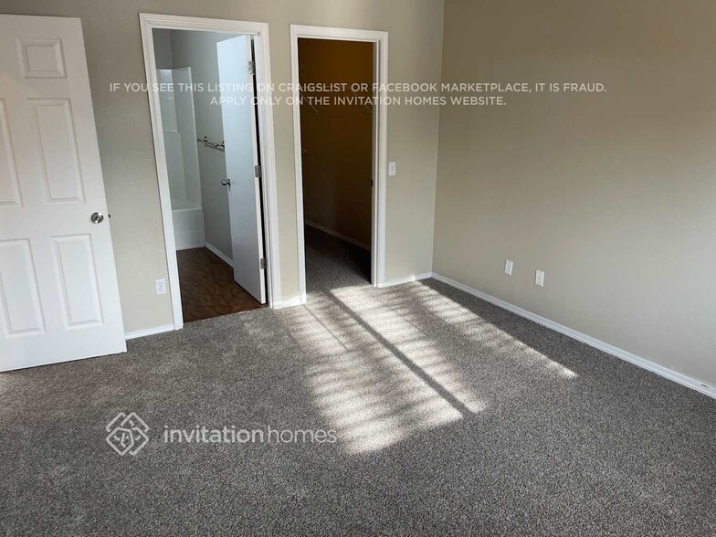 Building Photo - 20517 66th Dr NE