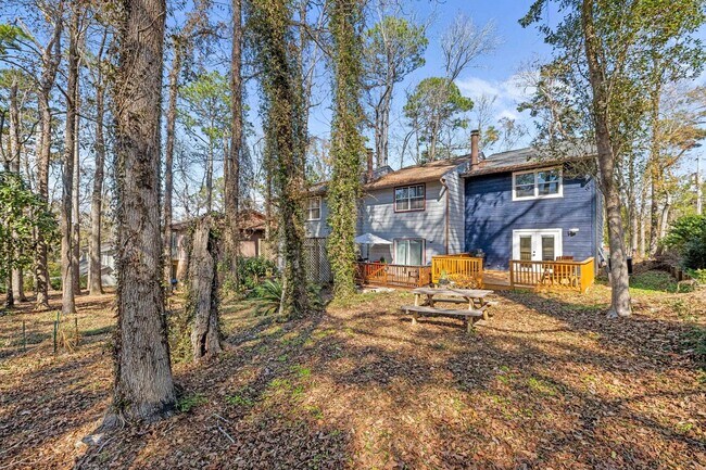 Building Photo - 1844 Nicklaus Dr