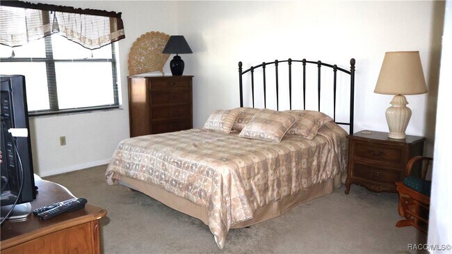 Building Photo - 115 E Hartford St