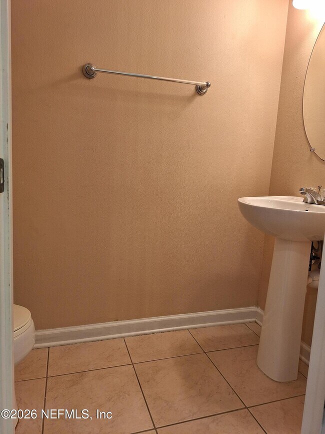 Building Photo - 8106 Summer Cove Ct