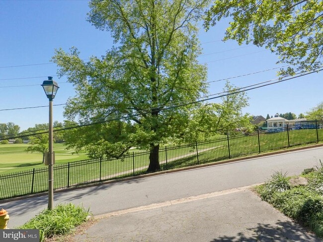 Building Photo - 4725 Rock Spring Rd