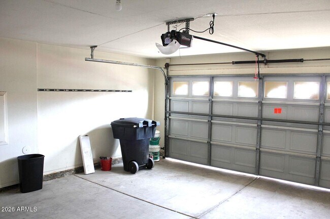 Building Photo - 12770 N 89th St