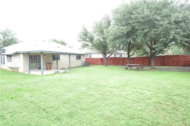 Building Photo - 1116 Porterfield Dr