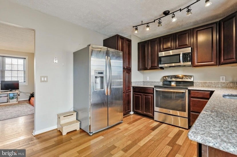 Building Photo - 7867 Pepperbox Lane