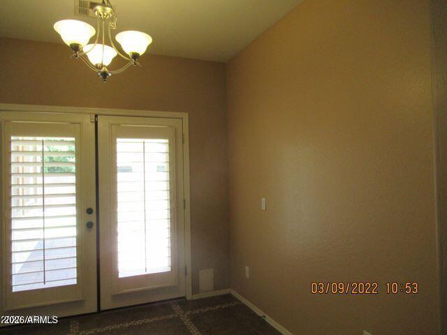 Building Photo - 3928 E Parkview Dr