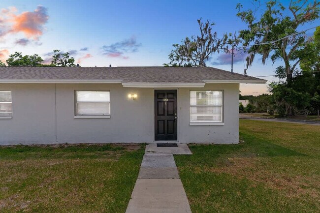 Building Photo - 13921 19th St