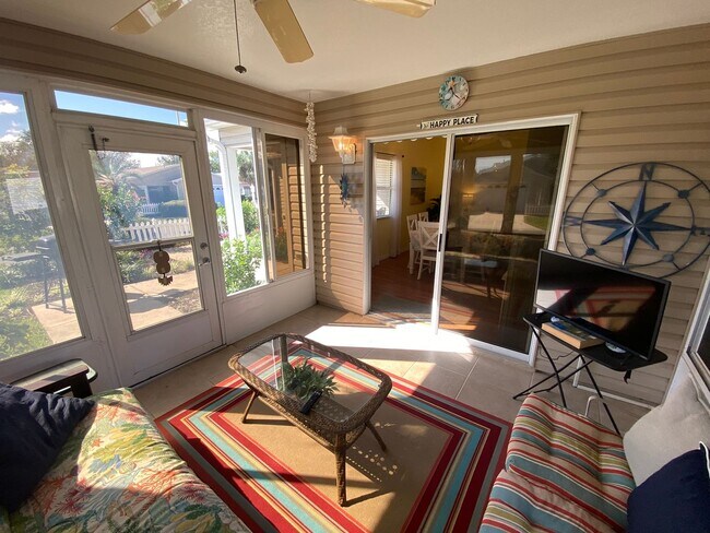 Building Photo - Location, Location, Location - ANNUAL LEASE in the Village of Belvedere