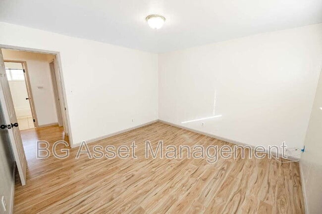 Building Photo - 1640 Barrus Ave