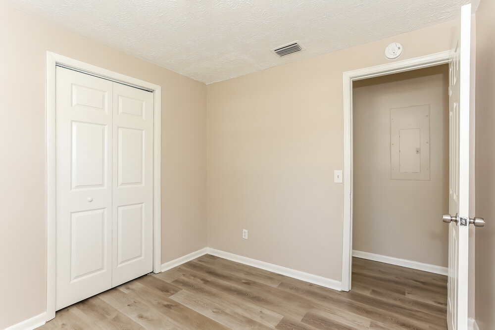 Building Photo - 7594 Raborn Ln