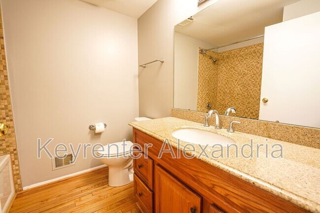 Building Photo - 5901 Beech Tree Dr