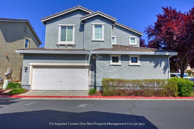 Building Photo - Stunning 3 bedroom 3 bathroom Lincoln Cros...