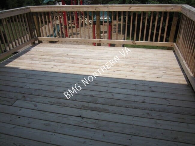 Building Photo - 14306 Newbern Loop