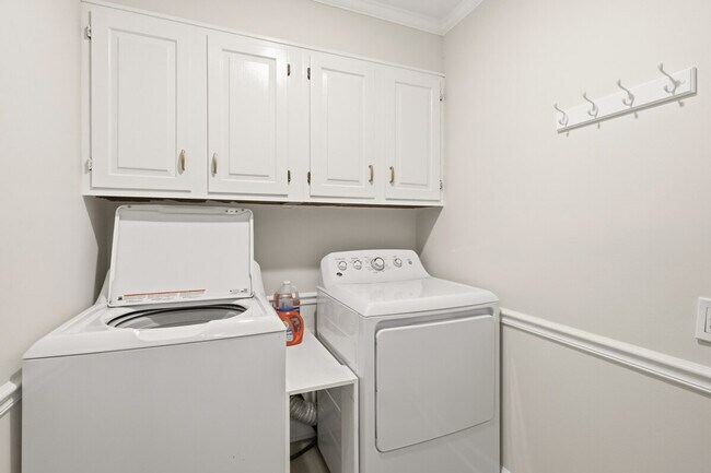 Building Photo - 162 Pioneer Loop