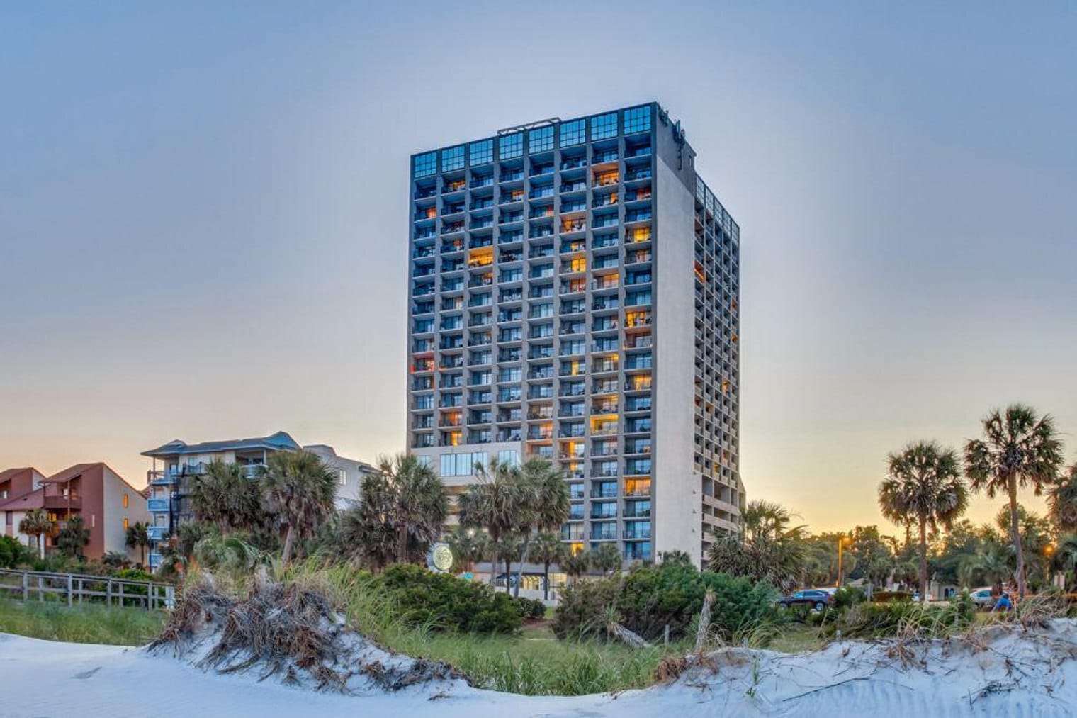 Building Photo - 5556 N Ocean Blvd