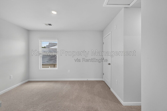 Building Photo - 411 Shipwreck Dr