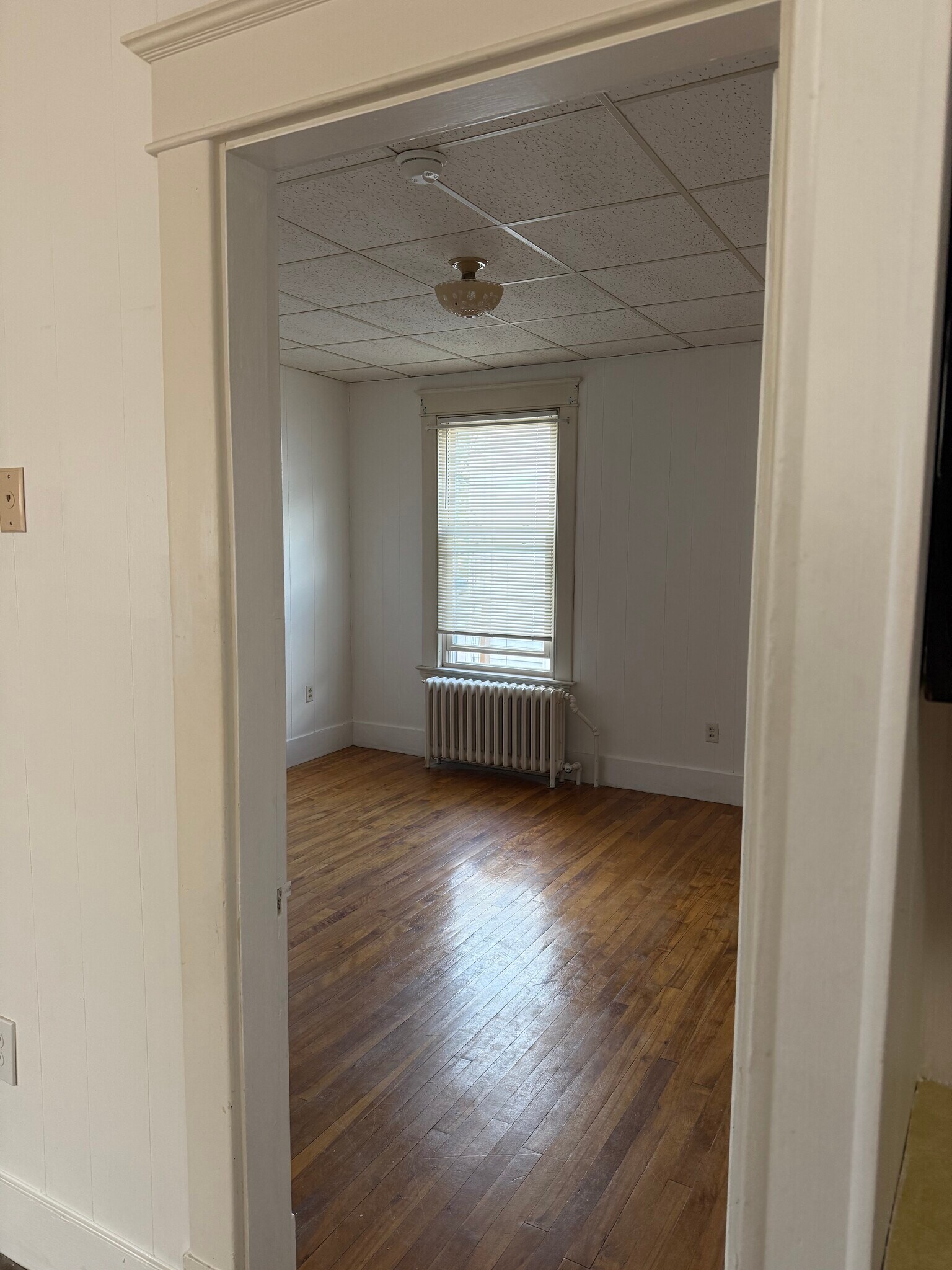 Building Photo - 151 Walnut St