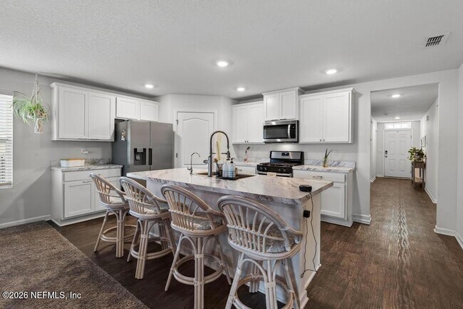 Building Photo - 14 Jarama Cir