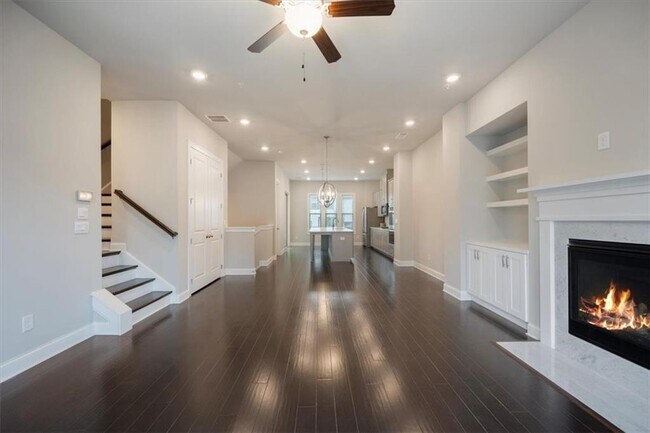 Building Photo - 1505 Slopeside Loop SE