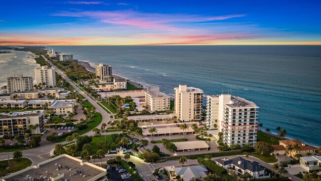 Building Photo - 100 S Beach Rd