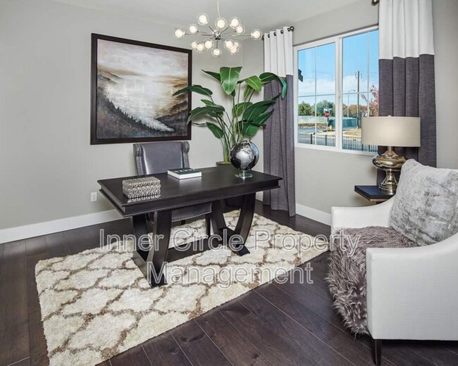 Building Photo - 376 Bougainvilla Dr