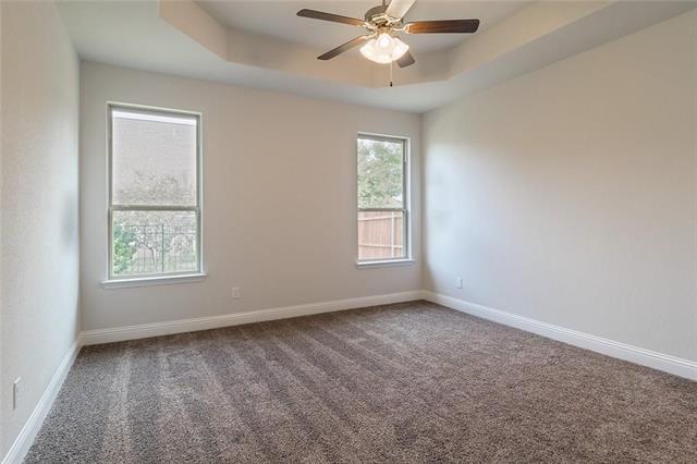 Building Photo - 4004 Knollbrook Ln