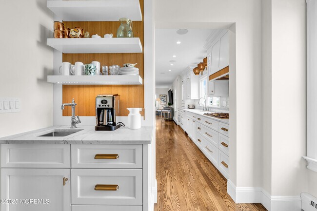 Building Photo - 1612 Ocean Ave N