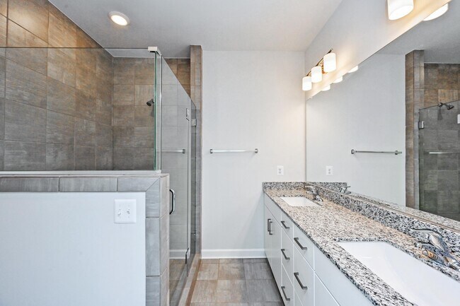 Building Photo - 4388 Fair Lakes Ct