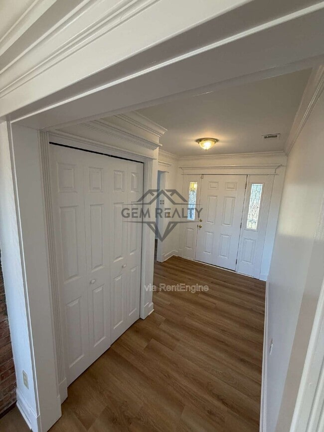 Building Photo - 15326 Tidewater Trail