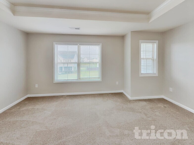 Building Photo - 7553 Poplar Meadow Ln
