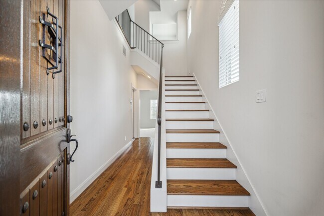 Building Photo - 1203 Bonner St