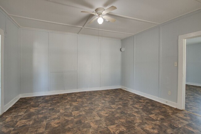 Building Photo - 3701-3703 Fairview St SW