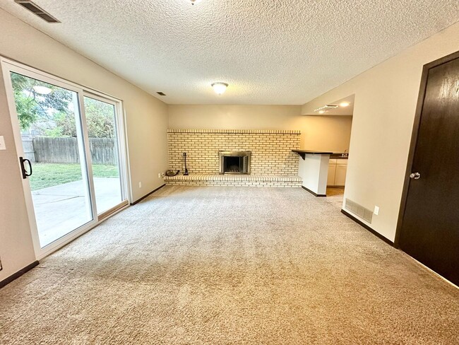 Building Photo - 1907 Leicester Way