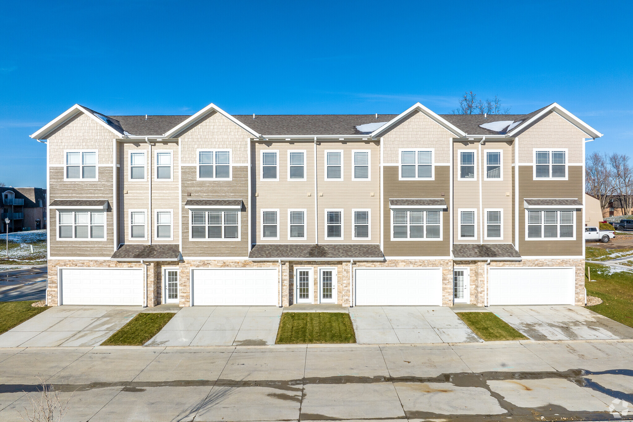 Building Photo - Stone Ridge Townhomes