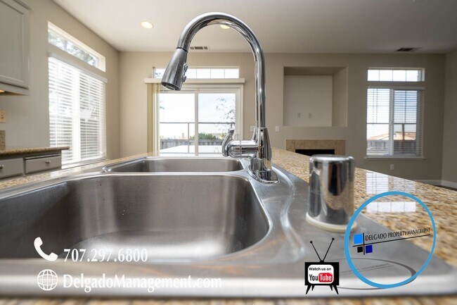 Building Photo - Gorgeous single level home located in the Northgate neighborhood of East Vallejo