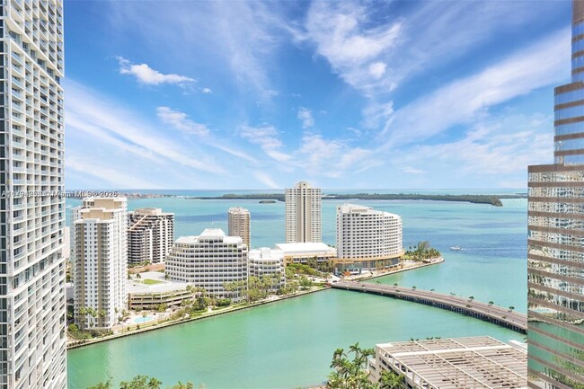 Building Photo - 500 Brickell Ave
