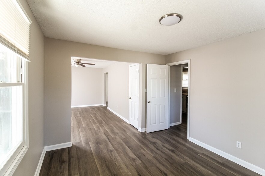 Building Photo - 103 Donald Dr