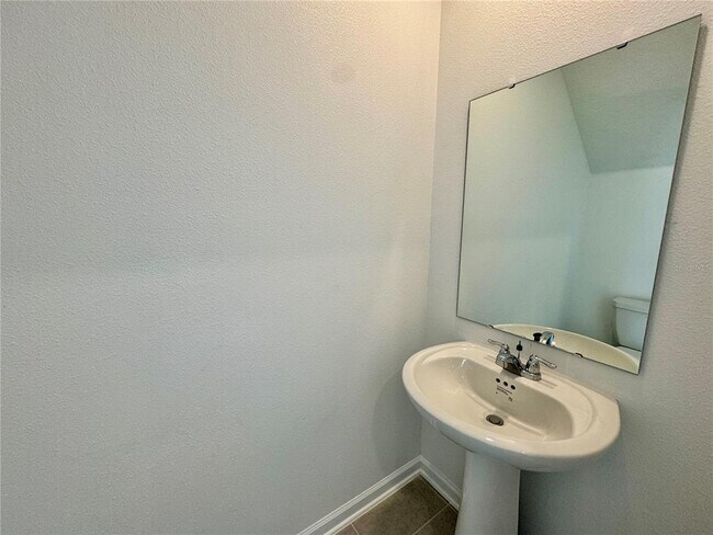Building Photo - 405 Kayden Cv