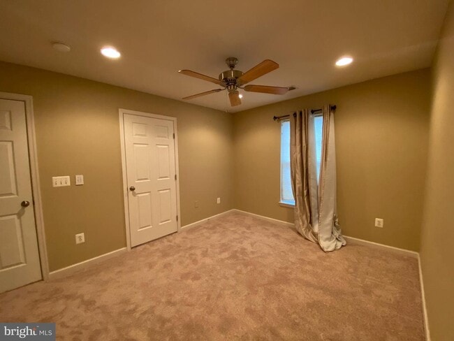 Building Photo - 18261 Camdenhurst Dr