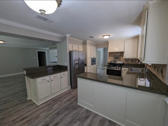 Building Photo - 6026 Warm Springs Rd