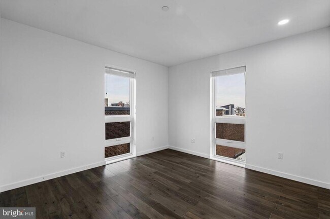 Building Photo - 1501 N 31st St