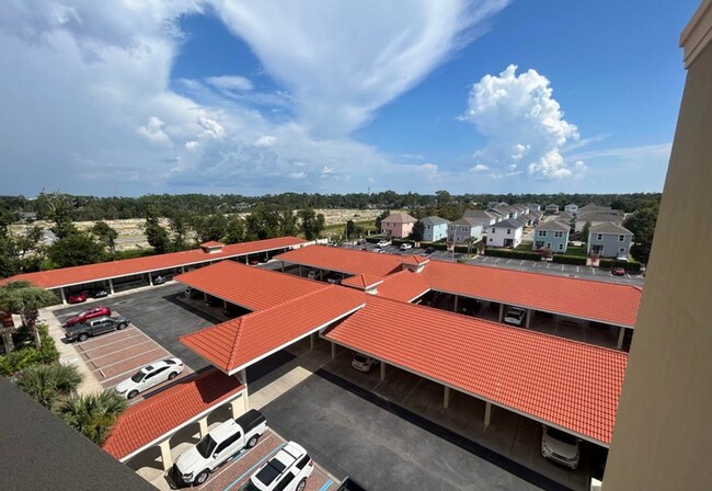 Building Photo - 2400 Grandiflora Blvd